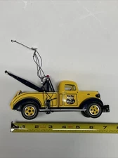 1st Gear Yellow NARA (National Automotive Parts Asso.) Diecast Tow Truck B1