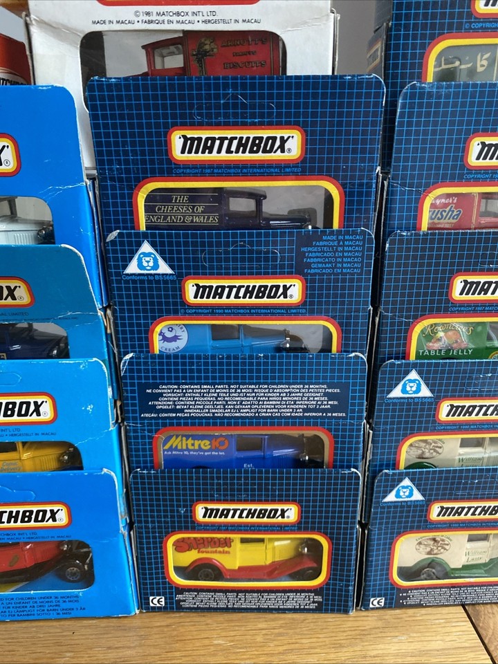 Matchbox MB38L Ford E150 Van 2002 - Troop 1 Flea Market, Scala 1/64, Nuovo Mint In Scatola - Foto 6