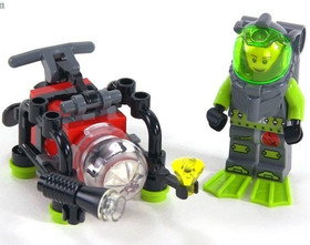 LEGO Set # 30042 Atlantis: Mini Sub with Diver 100% Complete, Vintage 2010