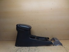 2004 Suzuki Grand Vitara SWB 3 Door - Centre Console , Arm Rest & Bracket