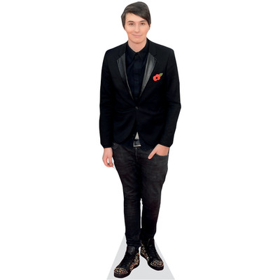 Dan Howell lebensgroßer Ausschnitt