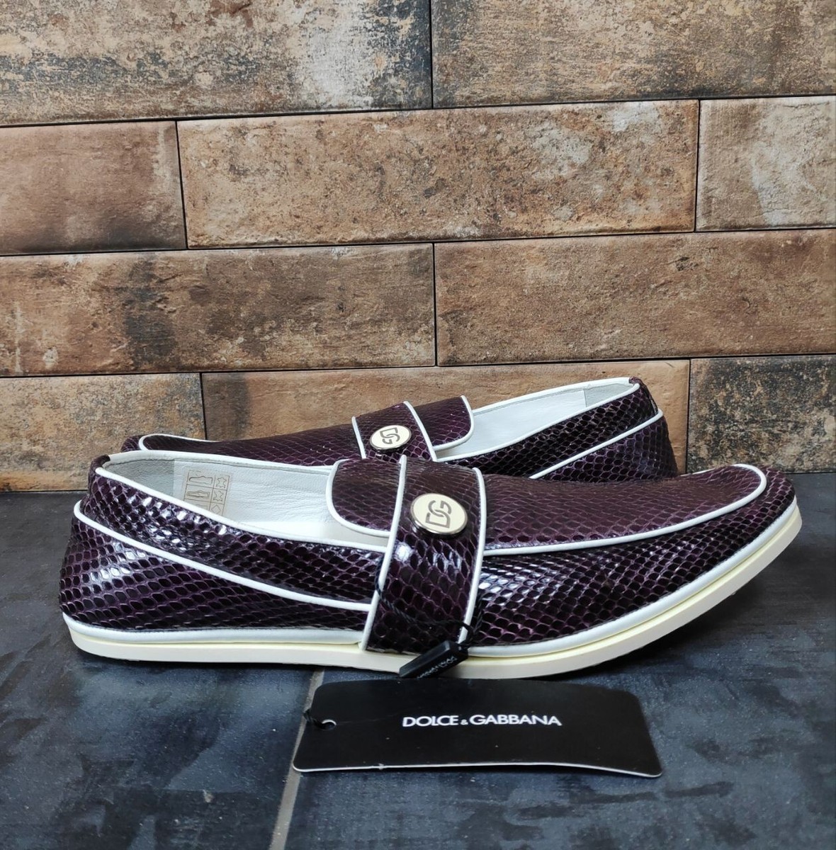 Dolce & Gabbana Vintage Authentic Men display picture 2