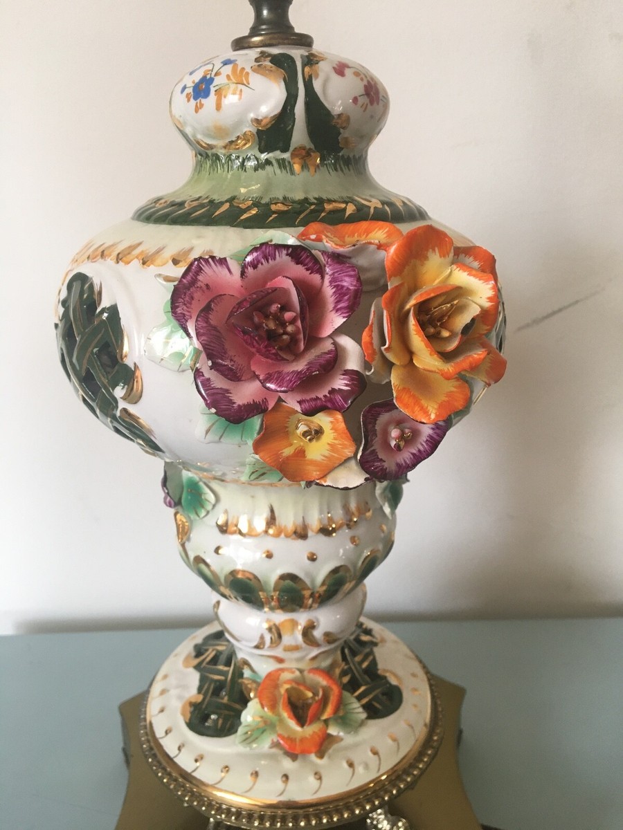 capodimonteカポディモンテ　Bedin『春の訪れ』イタリア　高29cm capodimonteカポディモンテ Bedin『春の訪れ』イタリア 高29cm