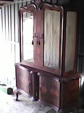 vetrina anni 50 molto bella e unica vedere i particolari 