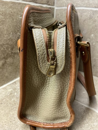 Vintage Dooney & Bourke Taupe All Weather Leather Shoulder Bag MADE IN USA! - Picture 4 of 10