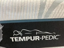 TempurPedic ADAPT MEDIUM QUEEN 2.0 MATTRESS NEW FREE SHIPPING CLEARANCE