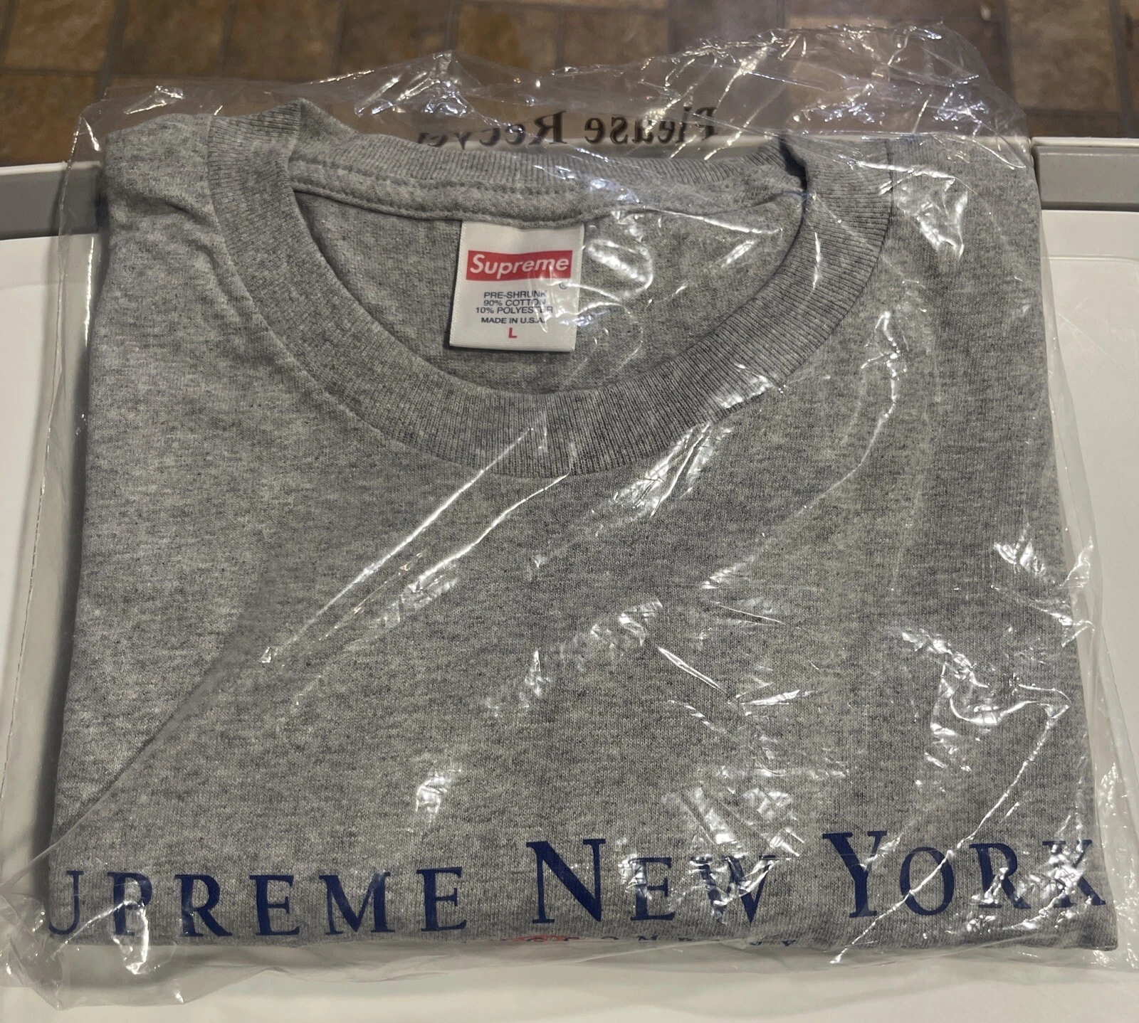 Tee shirt gris Supreme Tradition taille L FW22 authentique scellé