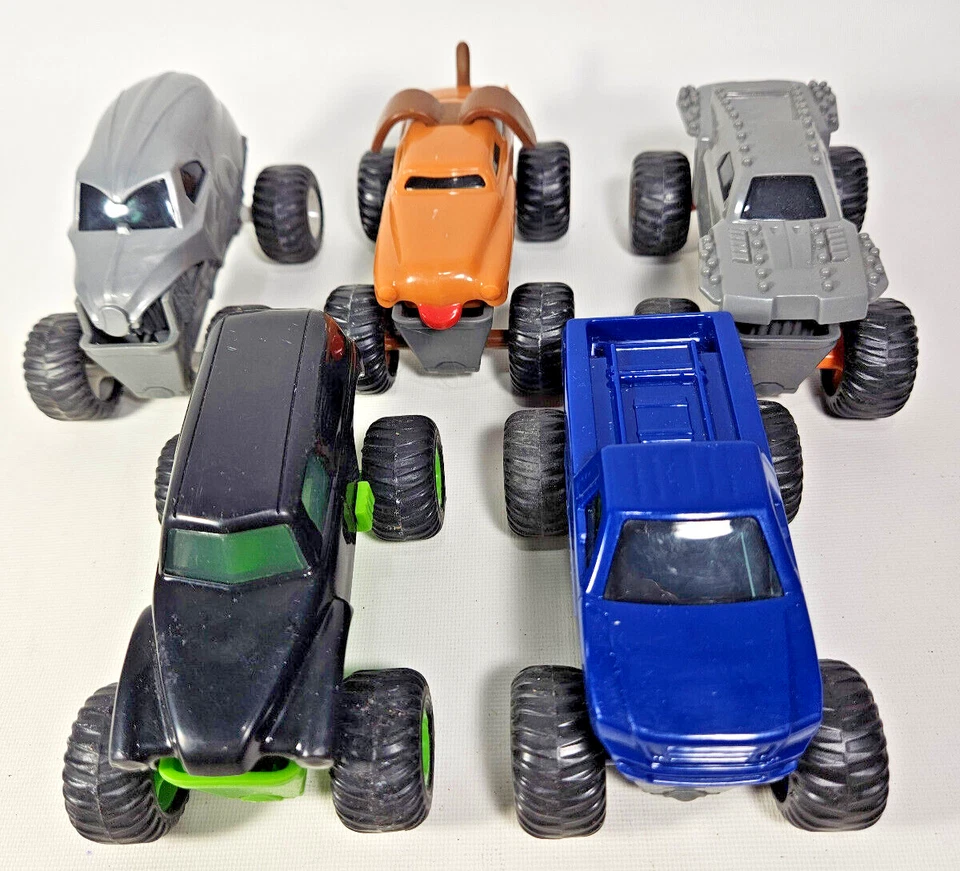 Lote de 15 camiones McDonalds Monster Jam Feld Motorsports Inc 2015, escala 1:64 Foto 4 de 4