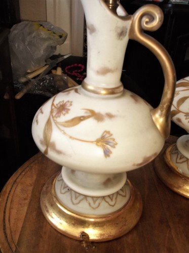 PAIR ANTIQUE CREAM GLASS HIGHLY RICH GILDED JUGS CONVERTED LAMPS 1=TLC TO REWIRE - Picture 4 of 12