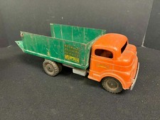 VINTAGE STRUCTO PACKAGE DELIVERY SERVICE TRUCK TAILGATE BROKEN
