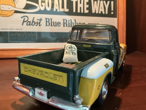 🏉VINTAGE 1955 Chevy Diecast Pickup Truck Limited Edition Green Bay Packers 🔥 - Picture 18 of 20