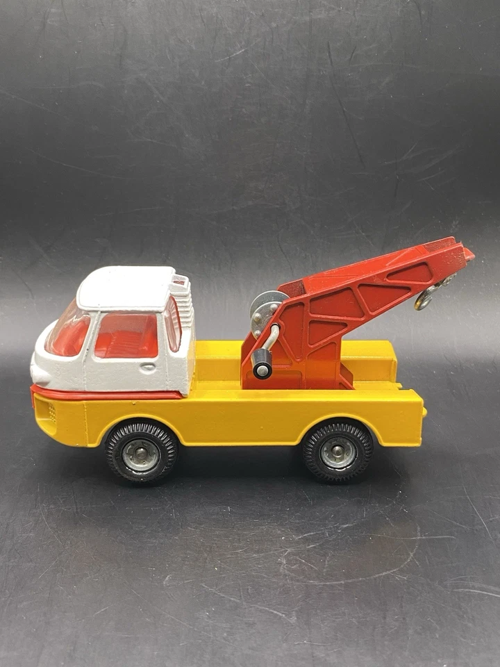 Corgi 703 5" Turbine Breakdown Wrecker Yellow Vintage Collectible Toy Truck - Image 4 of 4