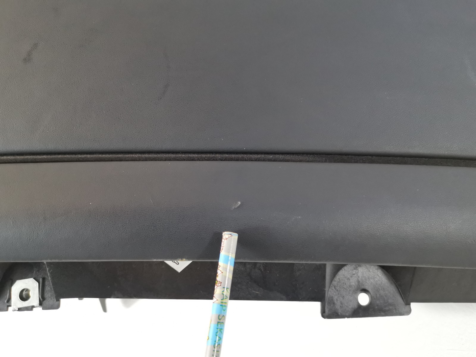 MASERATI Levante 2017  Complete Glove Box Compartment Assembly 670043149 OEM