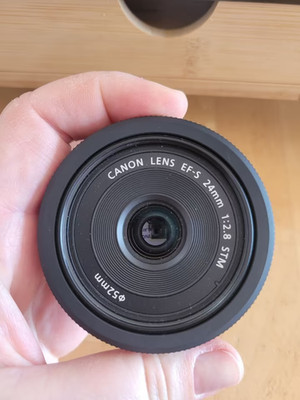 Canon EF-S 24mm F2.8 STM Pancake-Objektiv