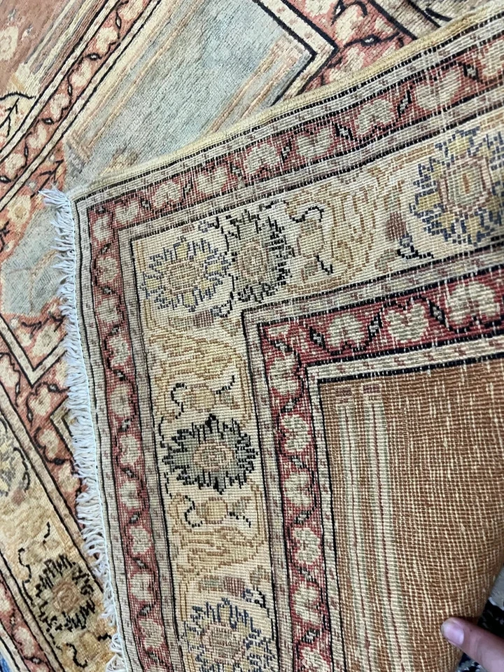 ARTÍCULO DE COLECCIONISTA Impresionante Alfombra de Oración Turca Kaisary de Seda Natural De Colección Foto 3 de 4