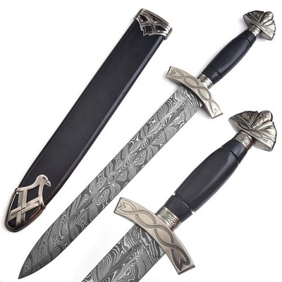 Classic Renaissance Fair Damascus Dagger   Hand-Forged Collector s Blade