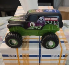 MONSTER JAM GRAVE DIGGER MONSTER TOY TRUCK 2013 McDONALD'S
