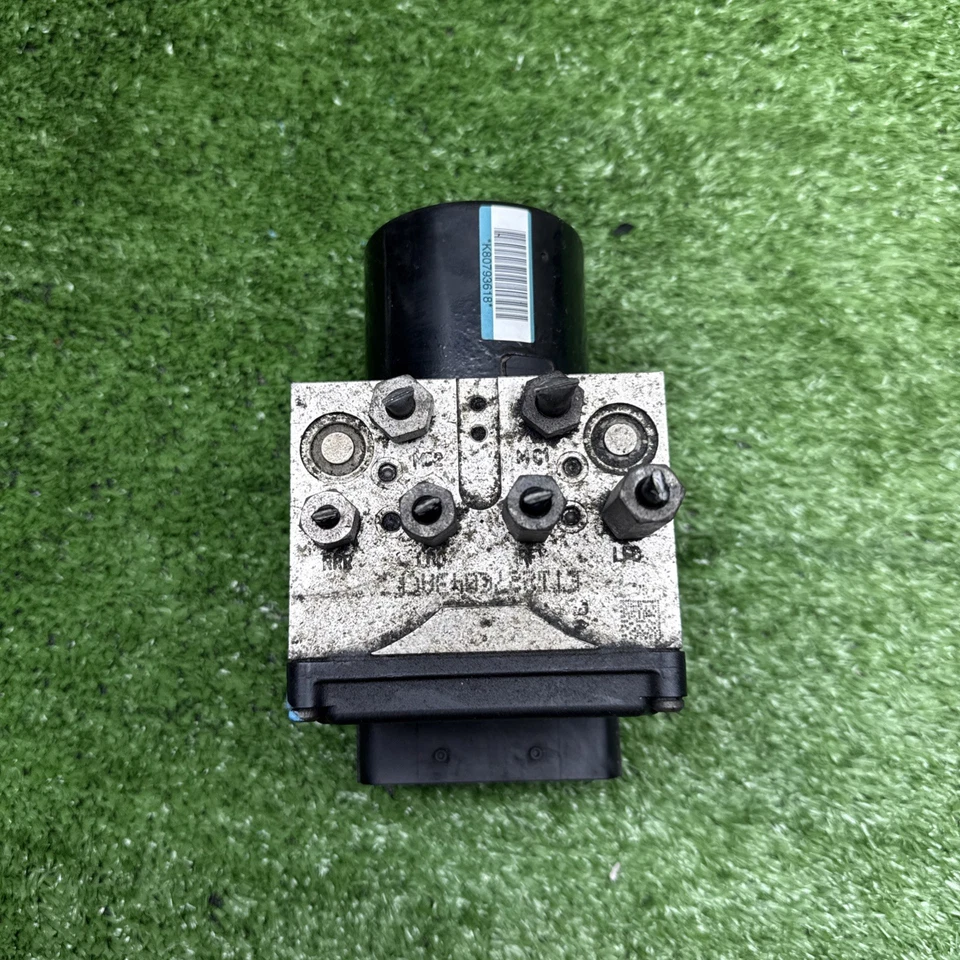 2011-2014 Ford E150 E250 E350 Van ABS Anti Lock Brake Pump BC24-2C405-CD OEM - Image 4 of 4