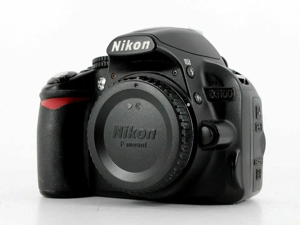 Nikon D3100, photo 1 of 3