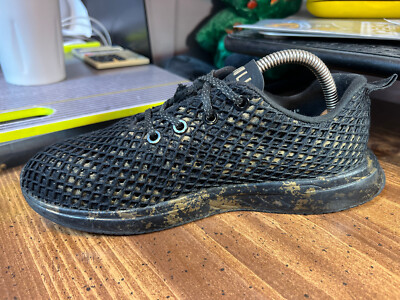 RARE ~ NO BULL Sneakers Black Gold w/ Diamond Knit Net  display picture 1