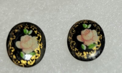Vintage Stud Earrings - Rose Design - Delicate