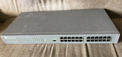 BAY NETWORKS BAYSTACK BAY STACK 252 10/100 24-PORT ETHERNET HUB 950-00227-A
