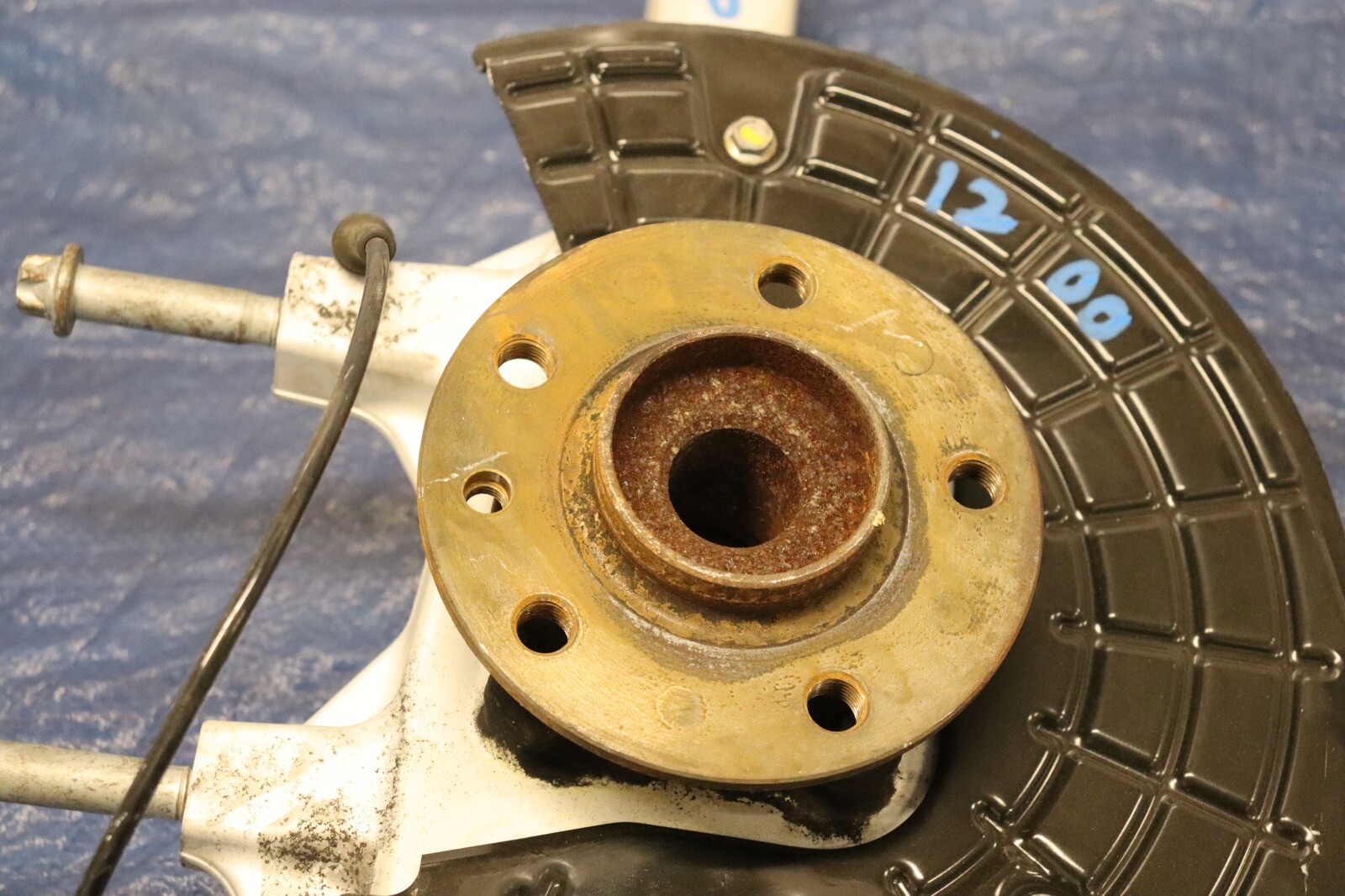 2017 17 MASERATI GHIBLI SEDAN S 3.0L V6 OEM LH DRIVER FRONT SPINDLE & HUB #1200