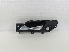 2015 HYUNDAI i40 N/S/F FRONT LEFT INTERIOR DOOR HANDLE 25111-72800