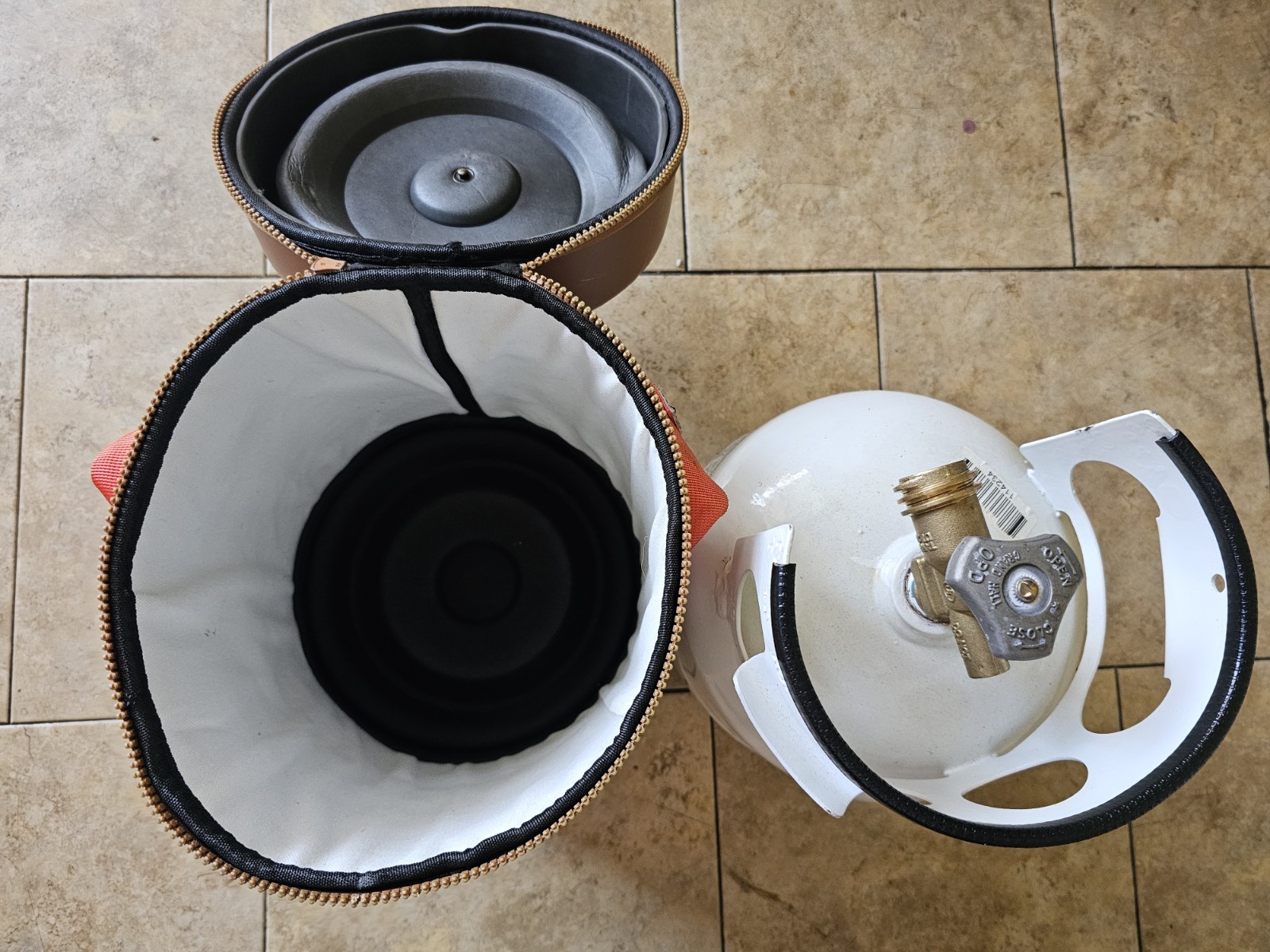 Ignik 5lb Gas Growler Tank/Carrier-Outdoor Heating Co.-Durable Canvas With Strap