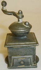 FIGURINE ANCIENNE MINIATURE DE MOULIN À MAIN BROYEUR EN ÉTAIN POINÇONNÉ MAISON DE POUPÉE