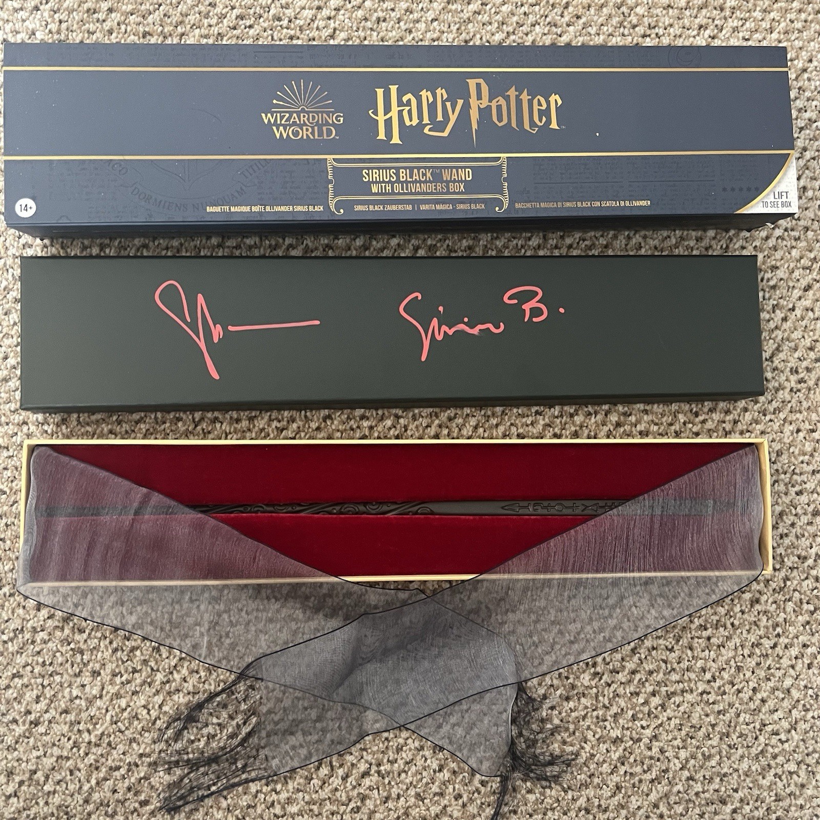 Varita Ollivanders autografiada negra de Gary Oldman Harry Potter Sirius