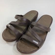 Crocs Sandals Women's Size 7 Brown & Tan Swiftwater Slides Iconic Comfort Beach