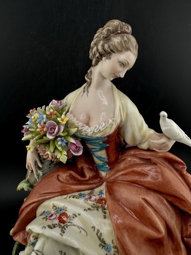 Feines Capodimonte Kunstwerk Dresdner Spitzenfrau mit Blumen & Vögeln lesen*** - Bild 9 von 24