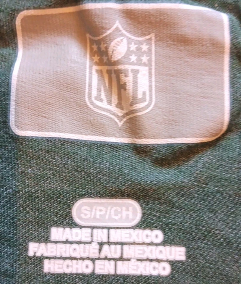 Camiseta NFL Green Bay Packers feminina pequena nova sem etiquetas gola redonda manga 1/2 SKU 243 - Imagem 3 de 4