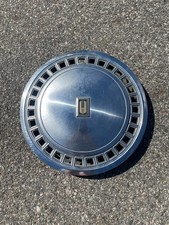 One 1979 To 1985 Oldsmobile Toronado 15 Inch Hubcap Wheel Cover 22505153