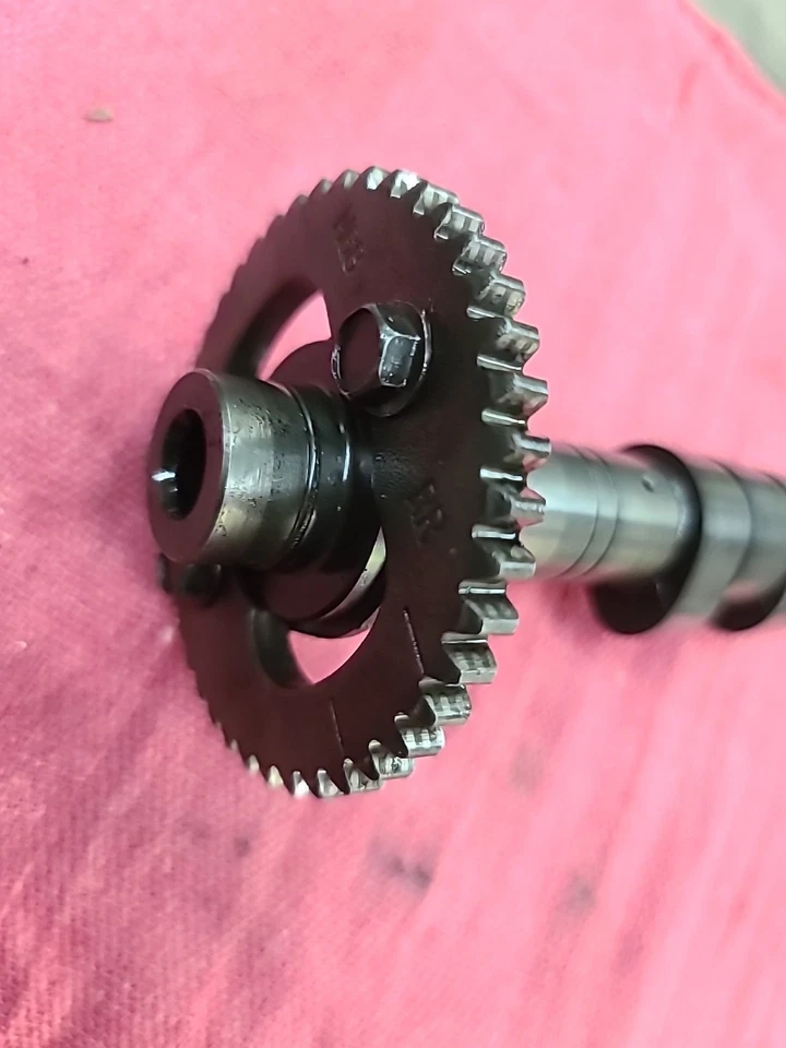 1986 HONDA VT1100C VT1100 C SHADOW ENGINE CYLINDER CAMSHAFT Cam & Sprocket REAR  - Image 2 of 4