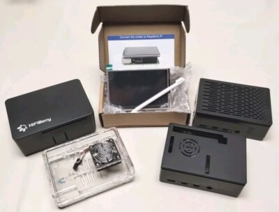 ILI9486 3.5'' Raspberry Pi LCD Touchscreen ~ 320x480 Resolution w/ (4) 3.5'' Cases