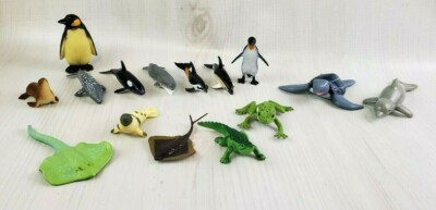 Lot of 15 Toy Plastic Seal Whale Penguin Alligator & other Sea & Lake Creatures