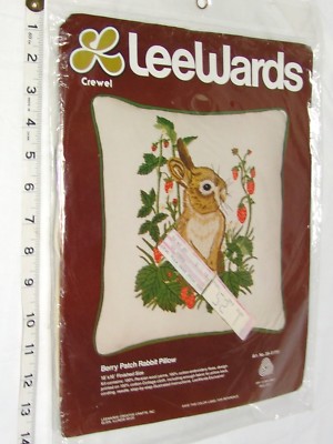 Vintage 70s Lee Wards Berry Patch Bunny Rabbit Crewel NEW in Sealed package