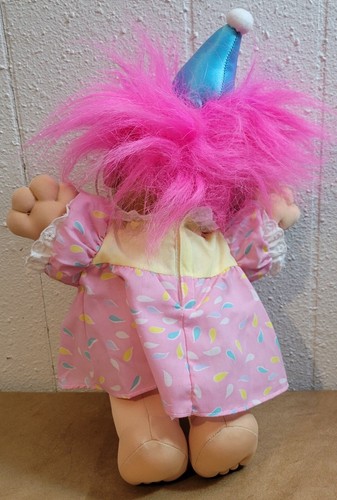 Vintage Russ Berrie Plush Troll Doll, Happy Birthday Theme - Picture 6 of 8