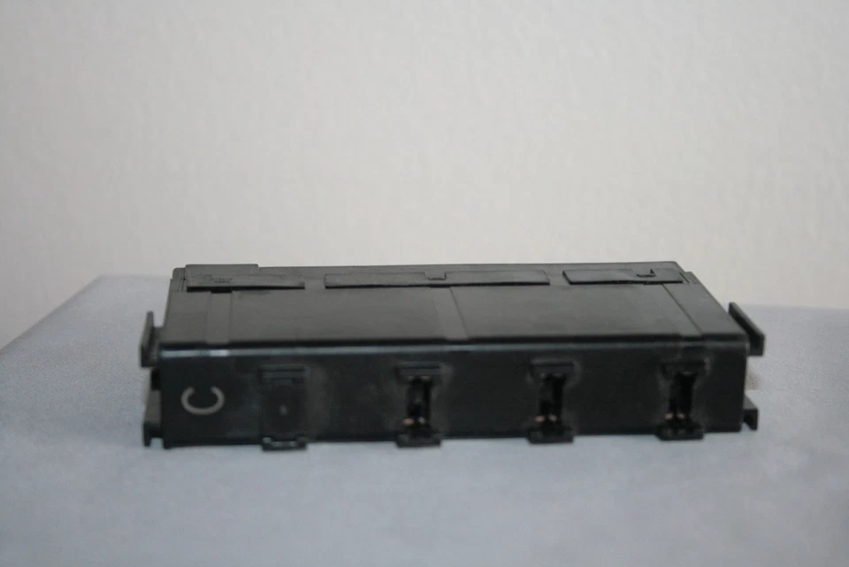 Toyota Corolla Matrix Yaris Prius TC XB XD Integración C Caja Módulo 82641-47020 Foto 3 de 4