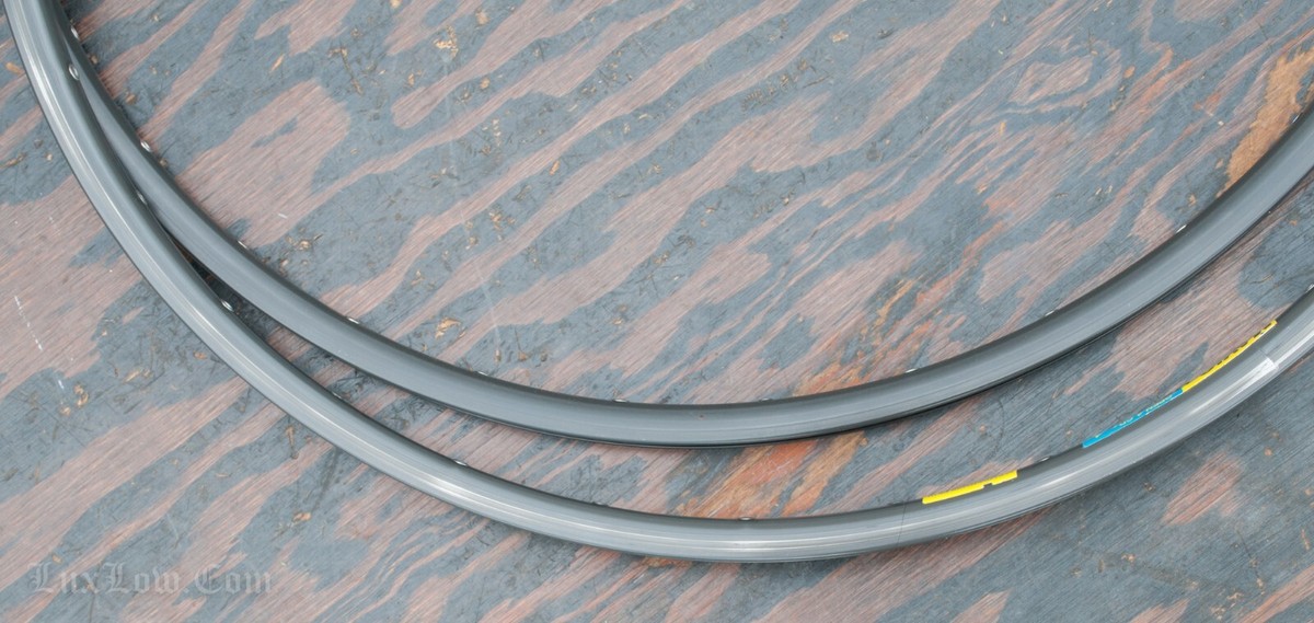 Vintage 700c Mavic Open 4 CD RoadBike RIMS 32h Clincher Tire