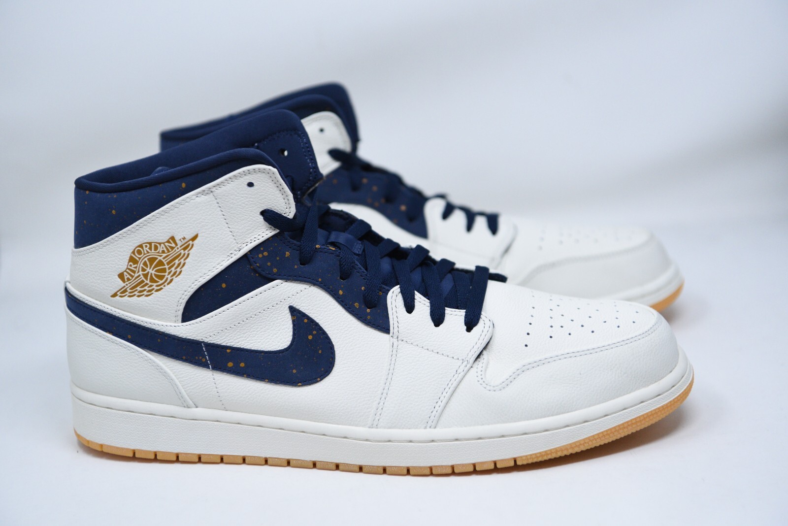 Nike Air Jordan 1 Retro Mid Jeter 2019 AH6342-104 RARE!! Mens Size 15 image 10