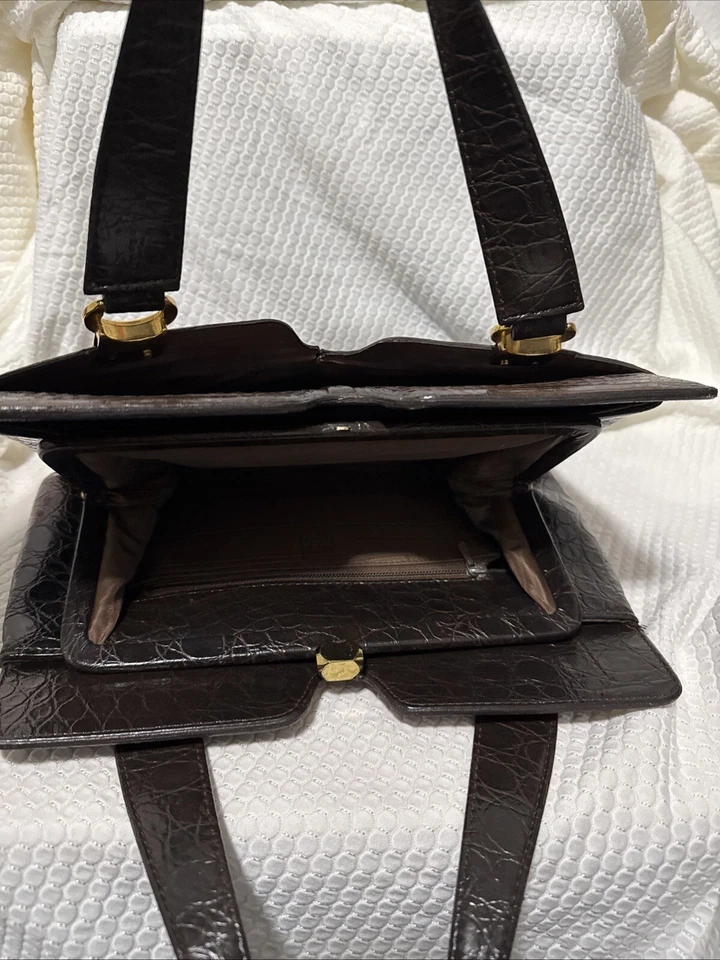 Cartera de mano de cuero de cocodrilo Rieke Foto 4 de 4