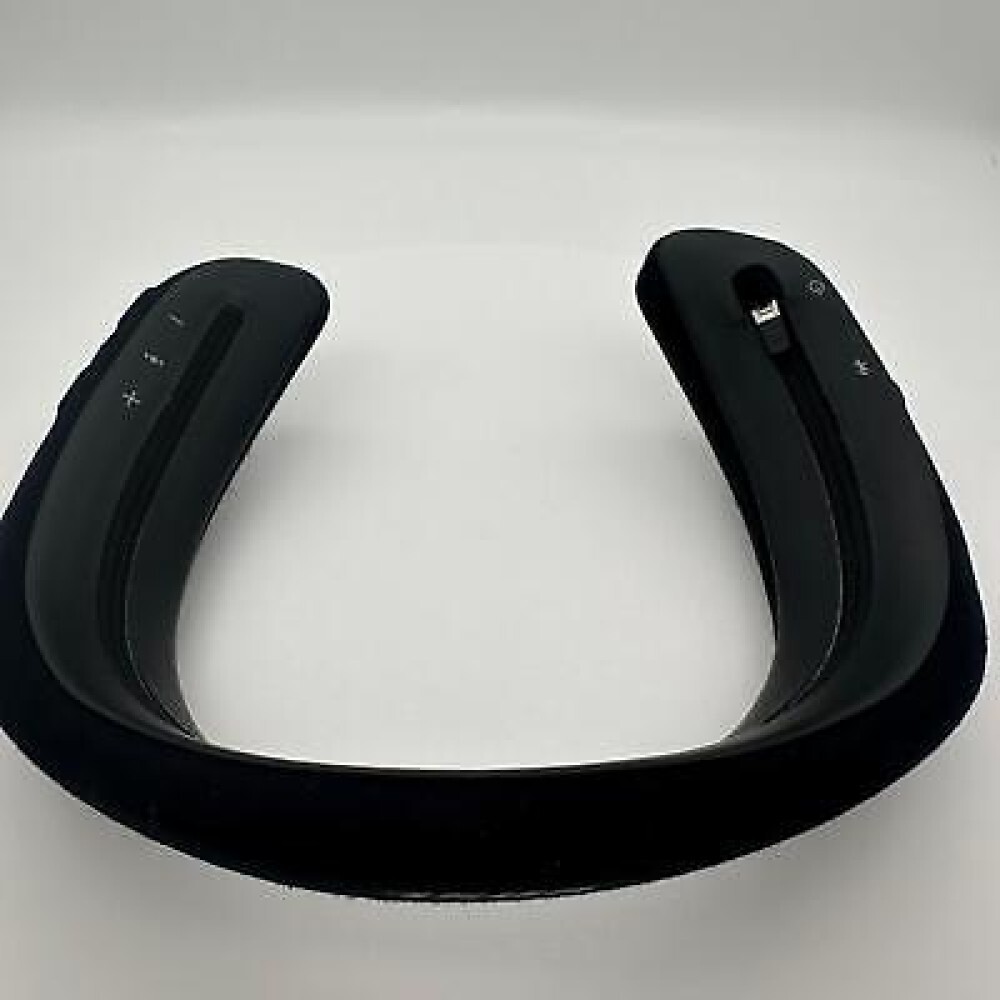 Bose SoundWear Companion Portable Neck Speaker w/Box Excellent