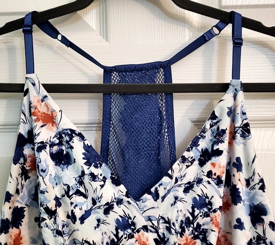 Camisón corto Sleep By Cacique floral para mujer talla 18/20 Foto 3 de 4