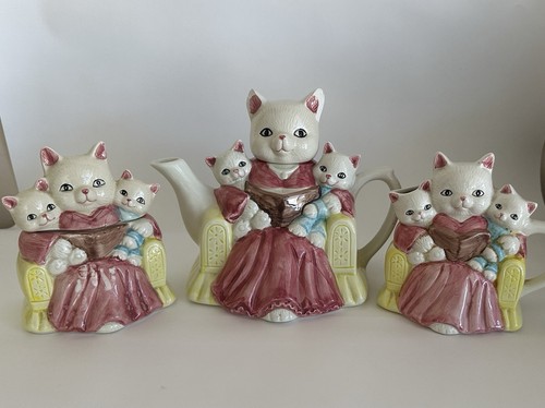 Vintage QVC Teapot Cat Kittens Tea Pot Ceramic Set