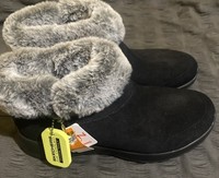 Woman’s Sketchers ON THE GO JOY BLACK Air Cooled Boots Size 5 NEW