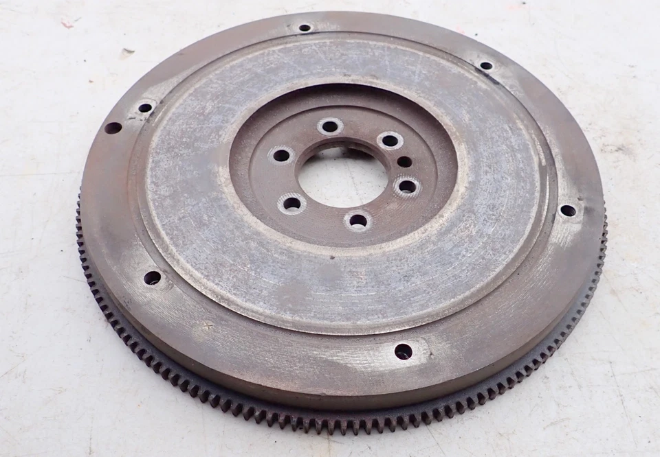 Volante de inercia de transmisión manual OEM GM 3729004 SBC BBC números coincidentes 168T B 26 2 Foto 4 de 4