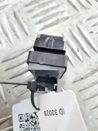 VW TIGUAN 5N Fensterheber Schalter Vorne links 1.97 Diesel 125kw 2012 33294163